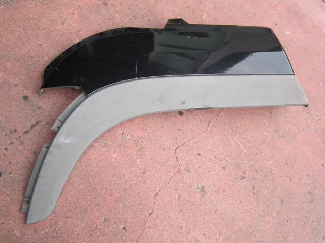 Fフェンダーパネル(左)