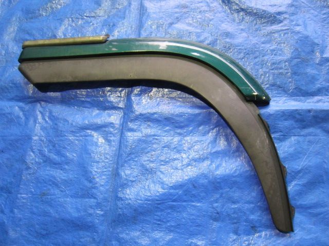 Fフェンダーパネル(右)