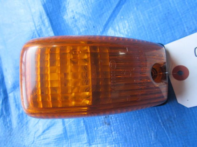 ウィンカー(右)