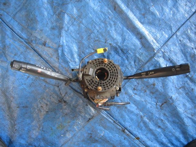 コンビネーションスイッチ