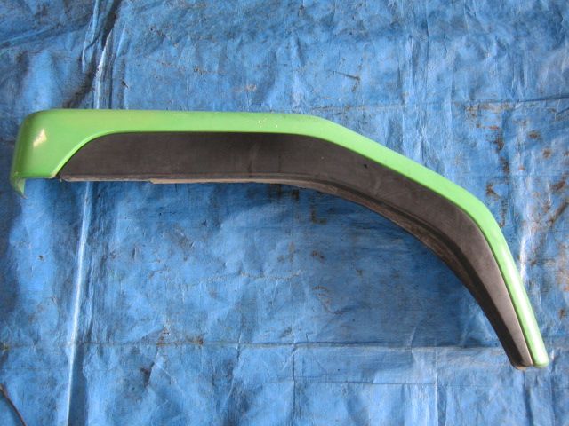 Fフェンダーパネル(右)