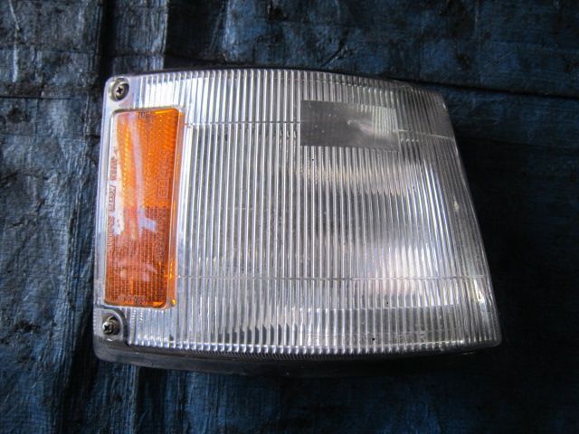 コーナーランプ(右)
