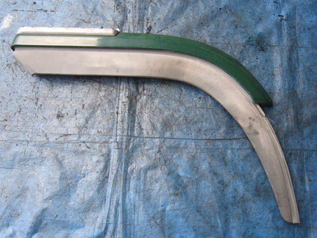 Fフェンダーパネル(右)