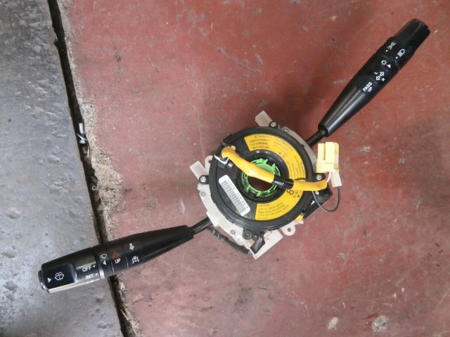 コンビネーションスイッチ