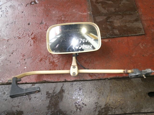 サイドミラーAy(右)