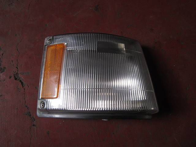 コーナーランプ(右)