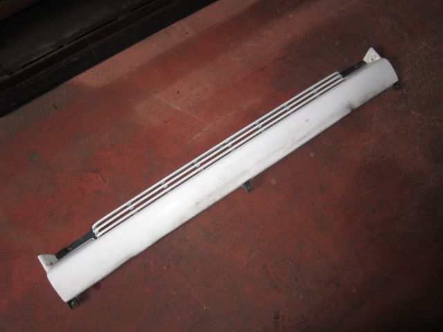 ラジエーターグリル