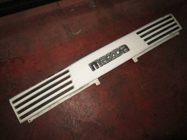 ラジエーターグリル