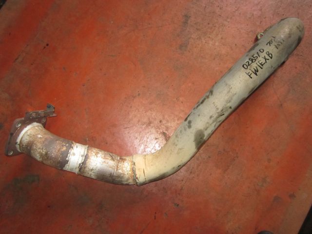 マフラーパイプ