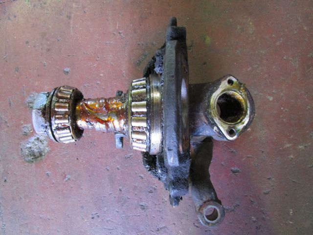 ナックルAy1軸目(左)