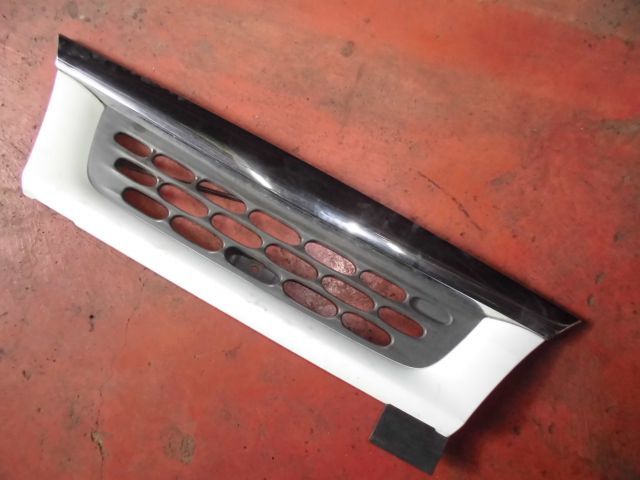 ラジエーターグリル