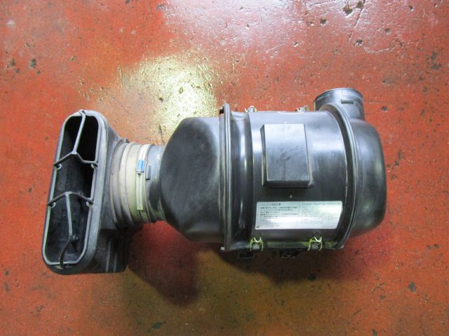 エアクリーナー