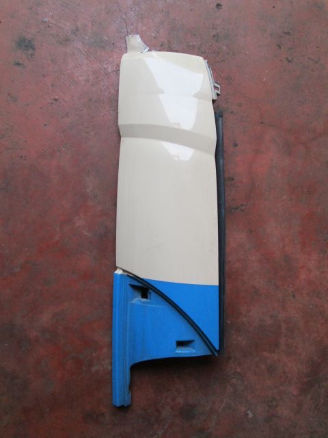 コーナーパネル(右)