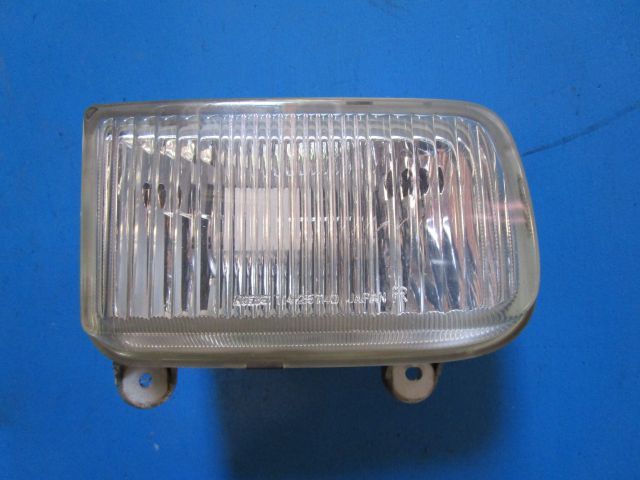 フォグランプ(右)