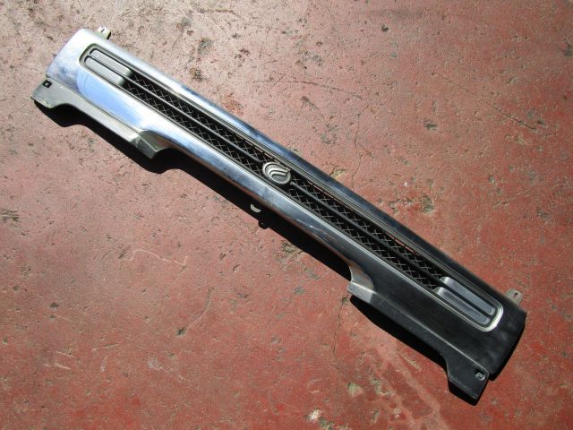 ラジエーターグリル