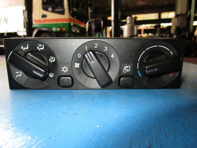 エアコンパネル