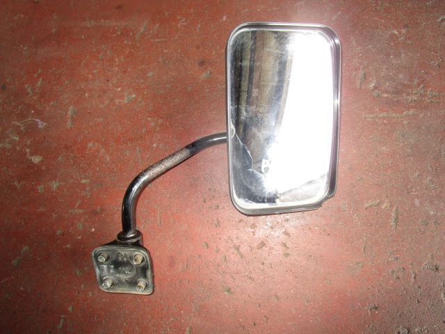 サイドミラーAy(右)