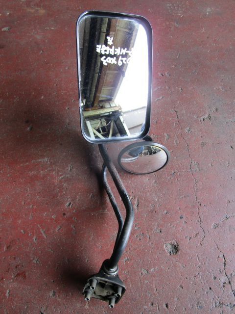 サイドミラーAy(左)