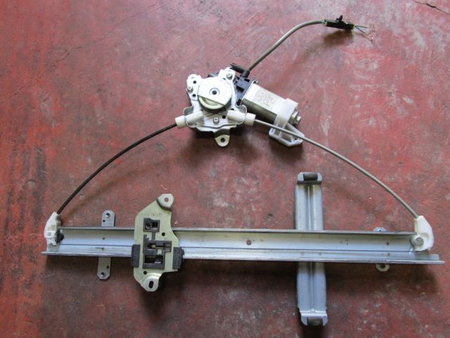 Fドアレギュレーター(右)