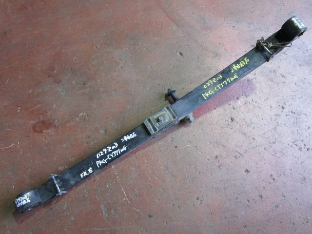 リーフスプリングAy(前右)