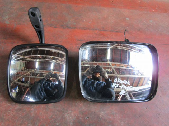 サイドミラーAy(左)