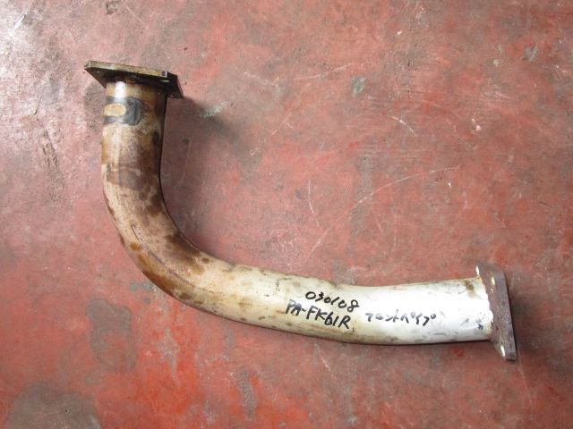 マフラーパイプ