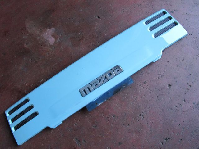 ラジエーターグリル