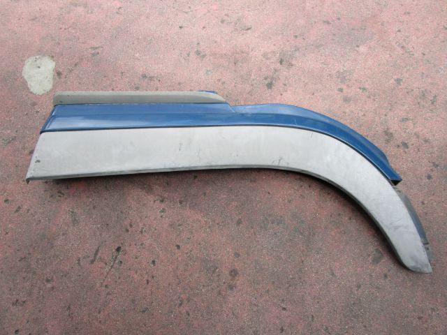 Fフェンダーパネル(右)