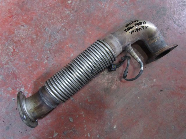 マフラーパイプ