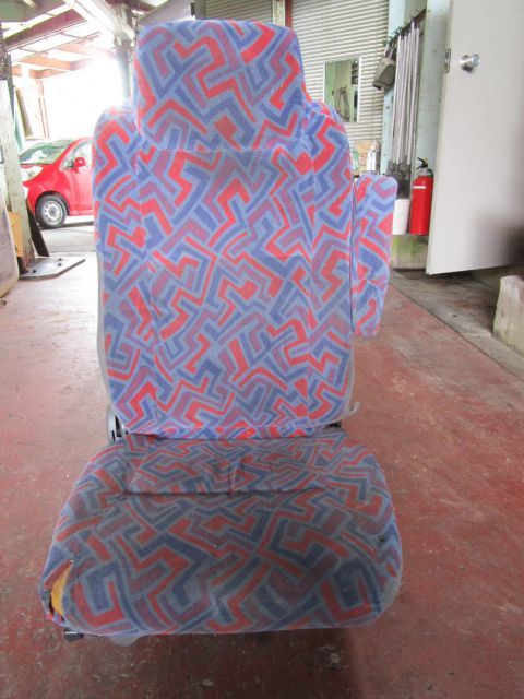 ドライバーシート