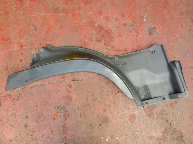 Fフェンダーパネル(右)