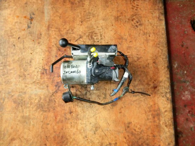 チルトモーター