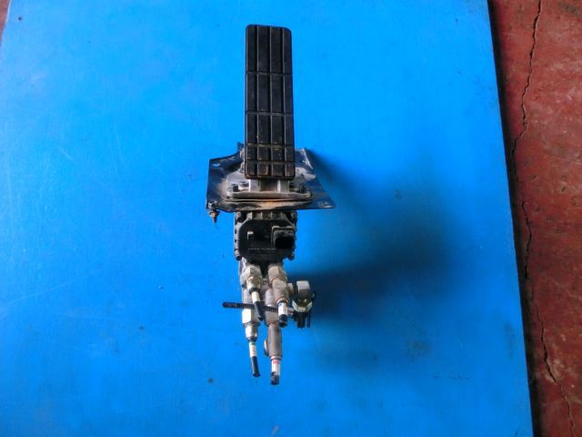 ブレーキバルブ