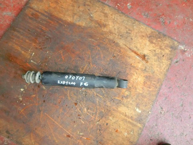 ショックアブソーバー(前右)