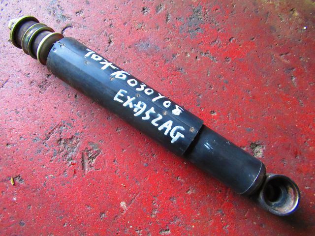 ショックアブソーバー(前右)