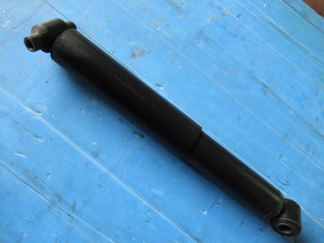 ショックアブソーバー(後左)