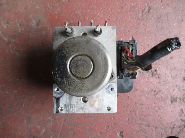 ABSアクチュエーター