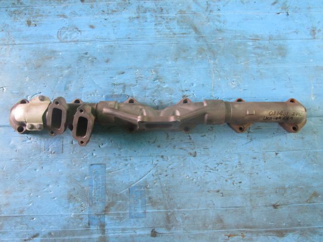 エキゾーストマニホールド