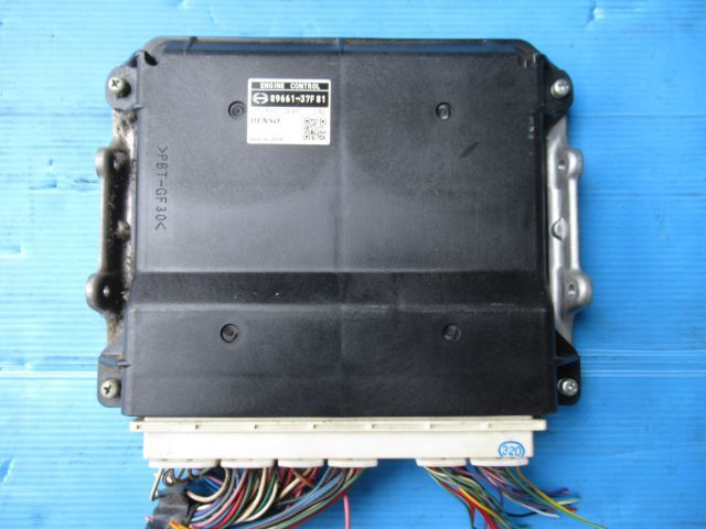 エンジンコンピューター