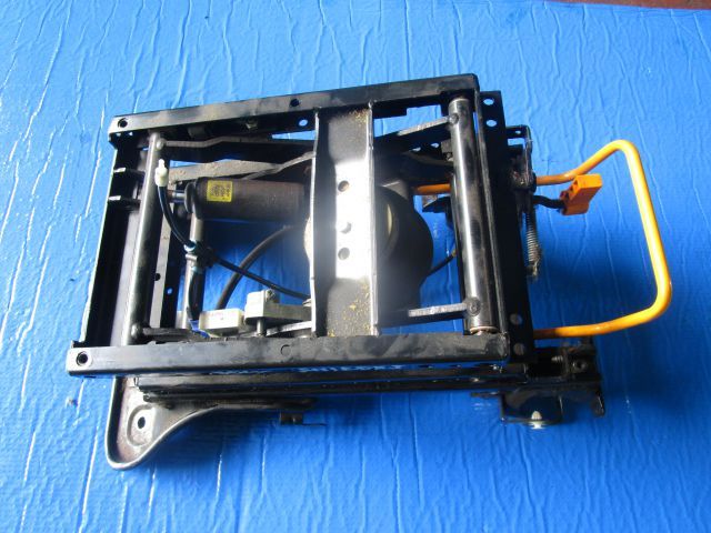 シートブラケット