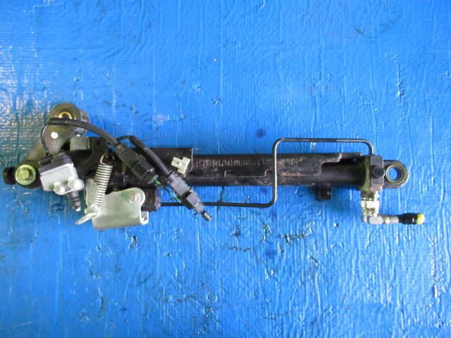 チルトシリンダー