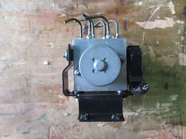 ABSアクチュエーター