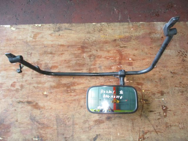 サイドミラーAy(右)