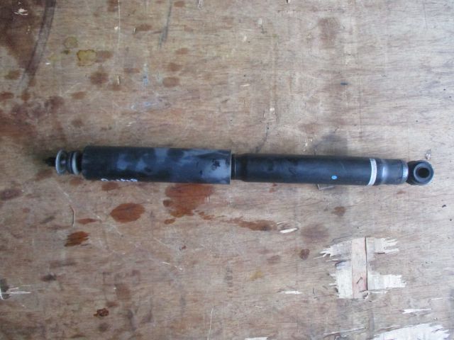 ショックアブソーバー(前左)