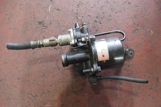 クラッチブースター