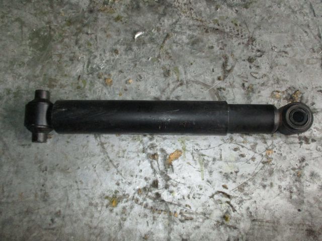 ショックアブソーバー(後左)