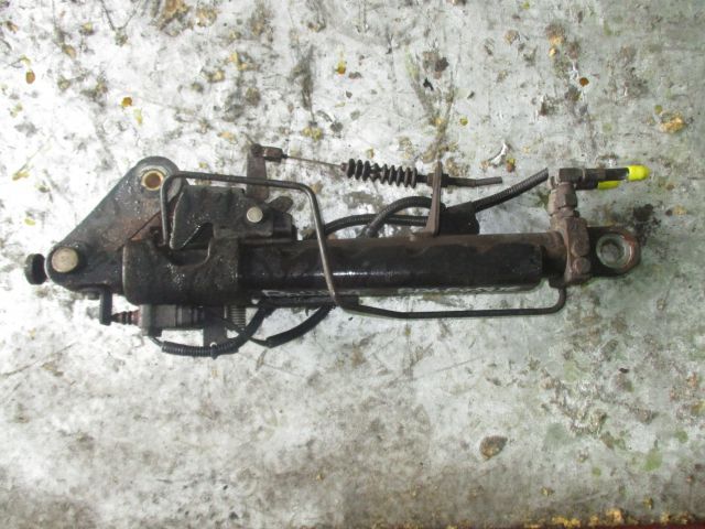 チルトシリンダー