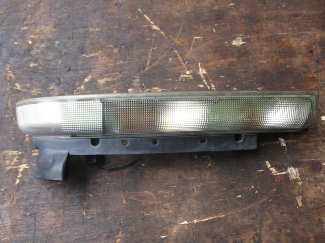 ウィンカー(右)