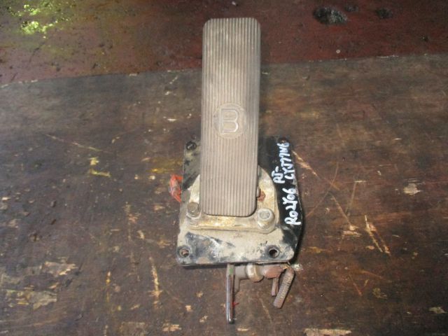 ブレーキバルブ