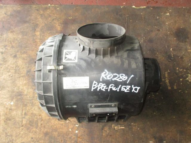 エアクリーナー